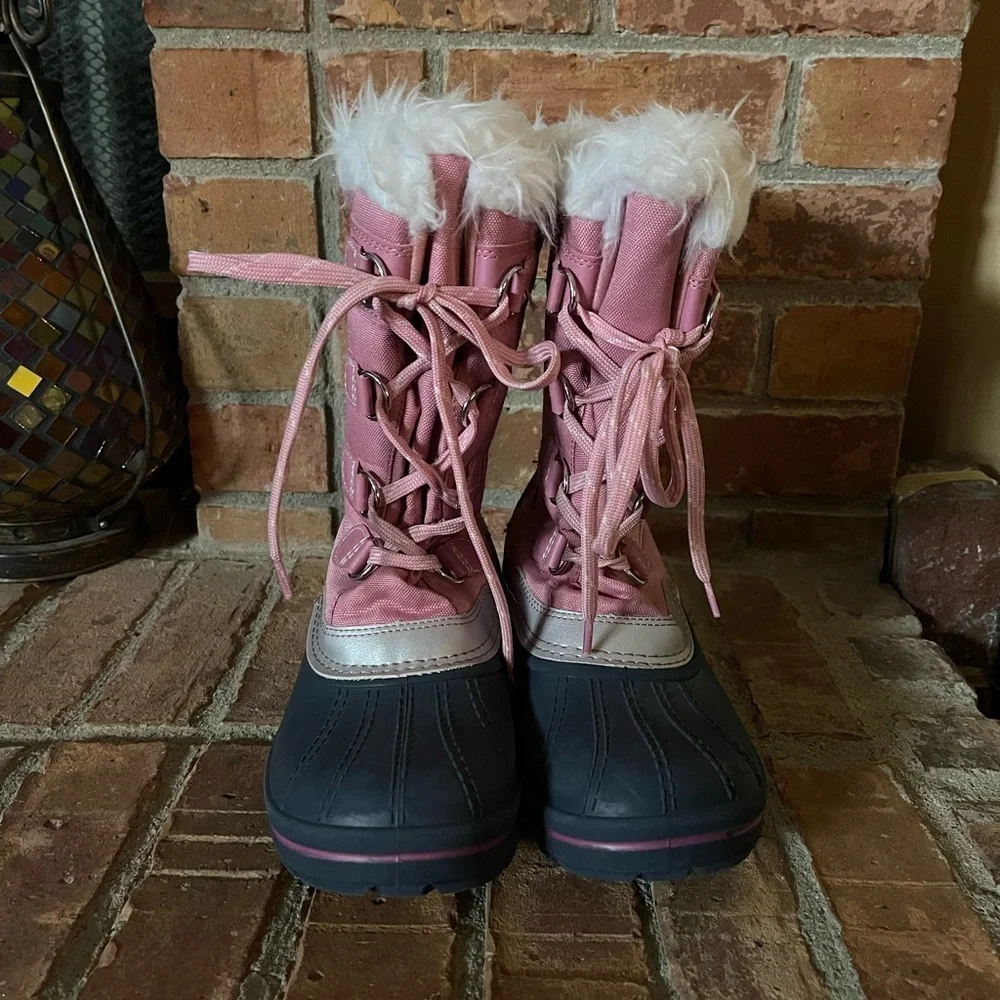 Wonder Nation Pink Faux Fur Snow Boots